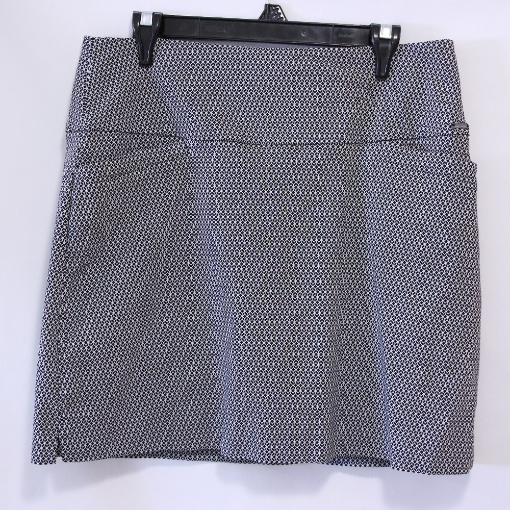 SC & Co Womens Large 360 Degrees Tummy Control Skirt Geometric black and white